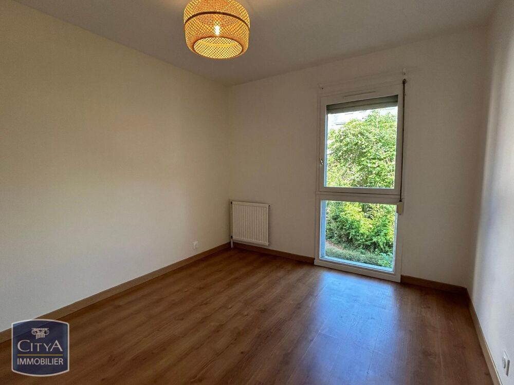 À LOUER : Appartement T4 situé à Rennes, dans le quartie....