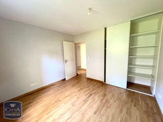  Appartement à louer 3 pièces 71 m²