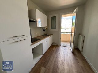  Appartement à louer 3 pièces 73 m²