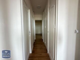  Appartement à louer 3 pièces 88 m²
