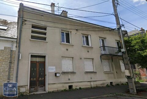 &Agrave; LOUER : Local professionnel situ&eacute; &agrave; Chinon, dans le... 800 37500 Chinon