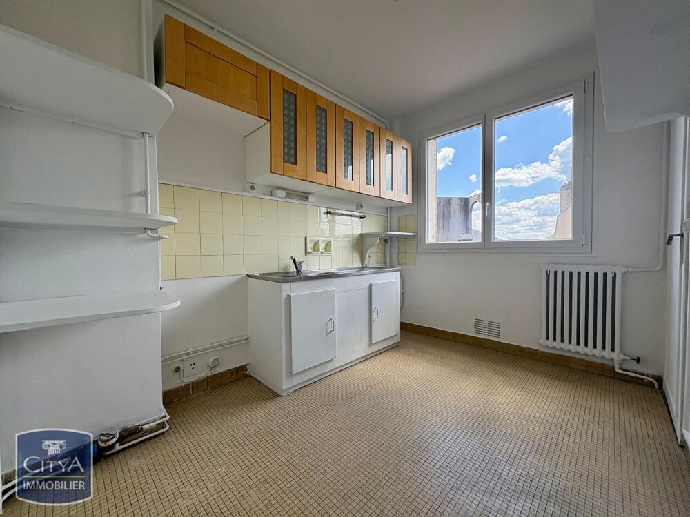 À LOUER : Appartement T4 situé Boulevard Gambetta à Limo....