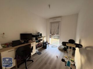  Appartement à louer 3 pièces 65 m²