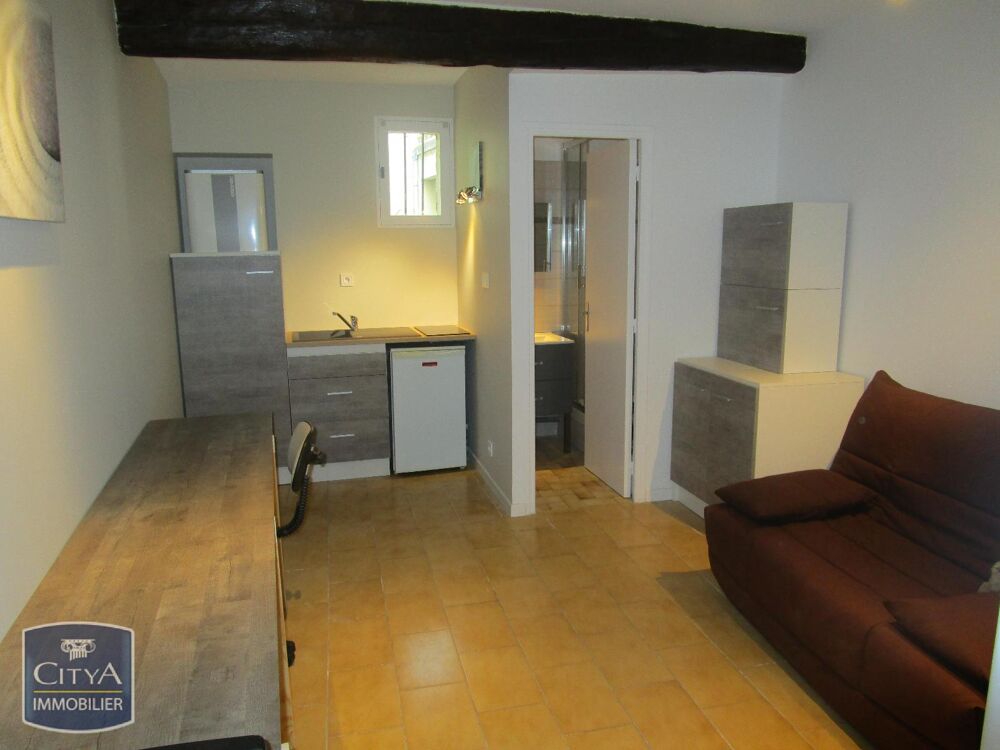 location Appartement - 1 pièce(s) - 16 m² Nimes (30900)
