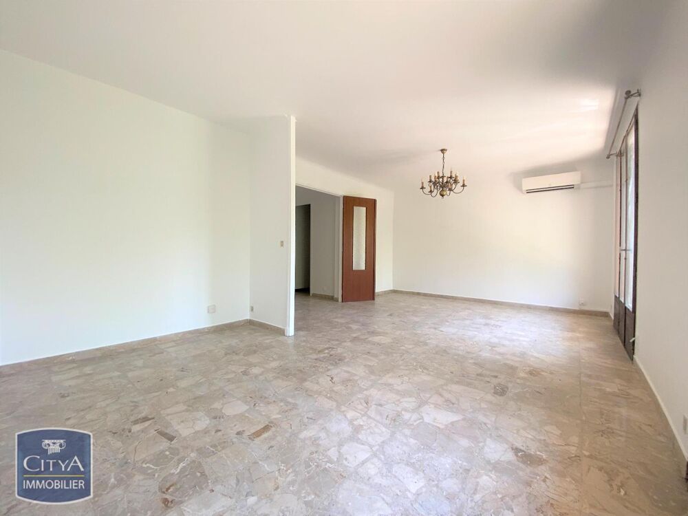À LOUER : Appartement T3 avec garage et cave situé à Avi....