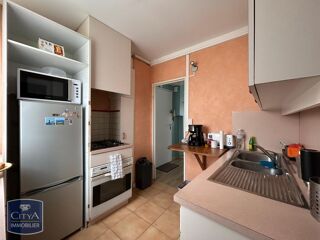  Appartement à louer 3 pièces 49 m²