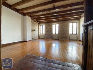  Appartement à louer 3 pièces 117 m²