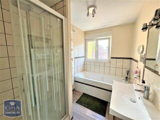  Appartement à louer 4 pièces 78 m²