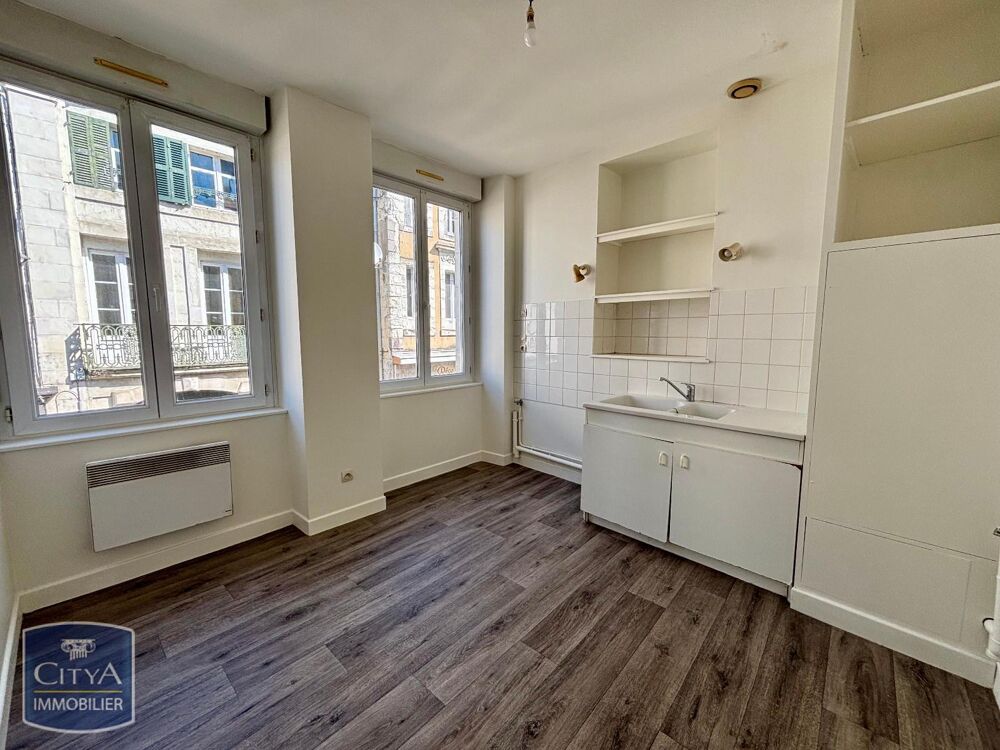 À LOUER : Appartement T2 situé à Buzançais, dans le dépa....