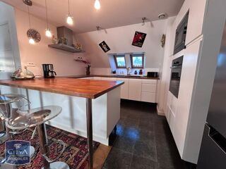  Appartement à louer 3 pièces 103 m²