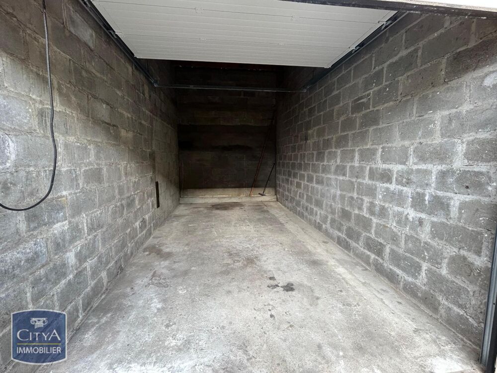 location Parking / Garage Le Mans (72100)