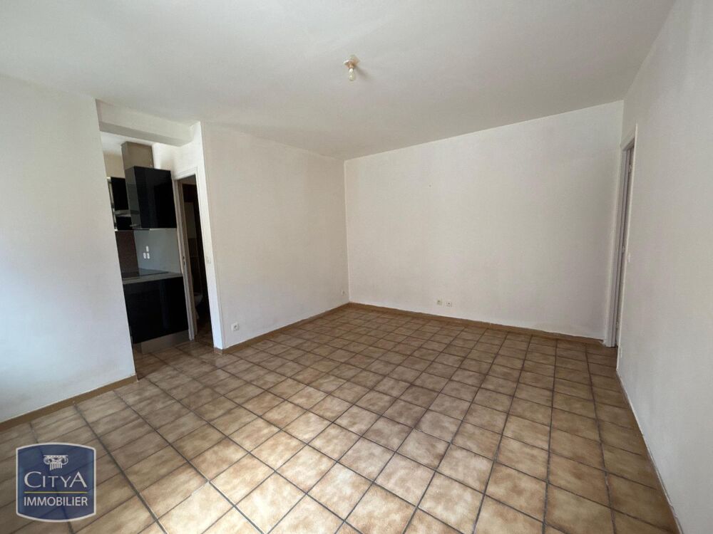 location Appartement - 3 pièce(s) - 49 m² Saint-Quentin (02100)