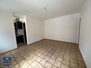  Appartement à louer 3 pièces 49 m²