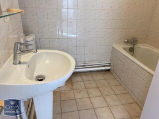  Appartement à louer 1 pièce 30 m²