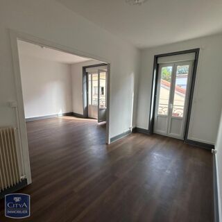  Appartement à louer 3 pièces 65 m²