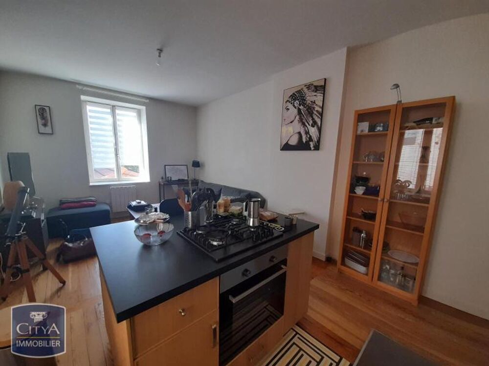 location Appartement - 2 pièce(s) - 46 m² Fontaines-sur-Saône (69270)