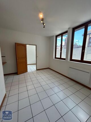  Appartement à louer 1 pièce 28 m²