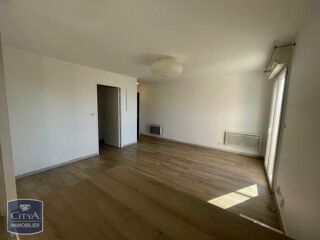  Appartement à louer 2 pièces 44 m²