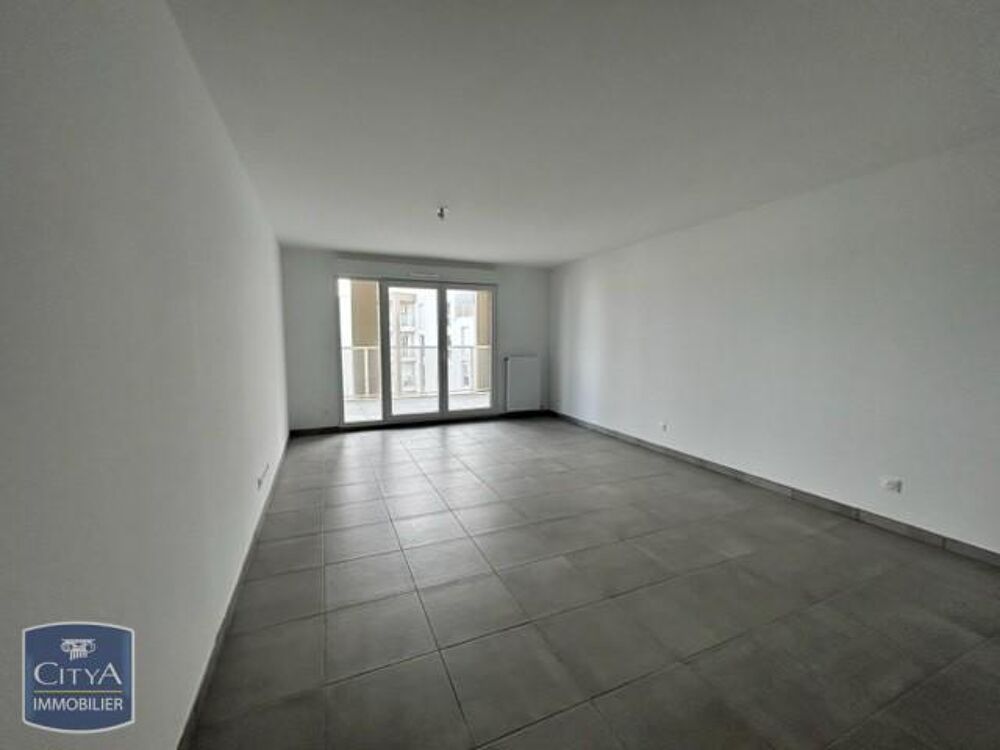 location Appartement - 3 pièce(s) - 67 m² Villefranche-sur-Saône (69400)