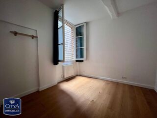  Appartement à louer 3 pièces 56 m²