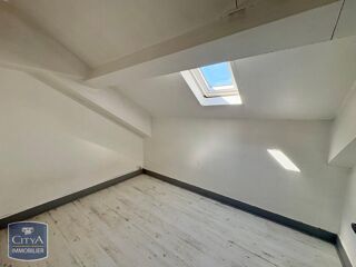  Appartement à louer 2 pièces 33 m²