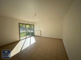  Appartement à louer 4 pièces 102 m²
