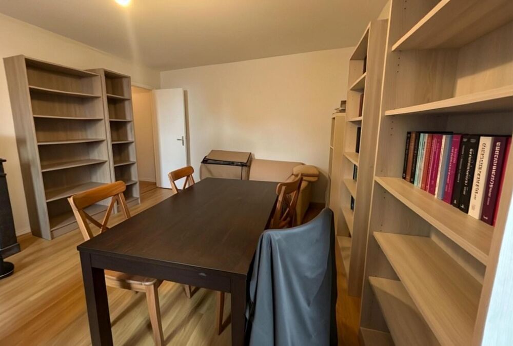 À LOUER : Appartement T2 situé dans la charmante ville d....