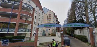  Parking / Garage à louer 