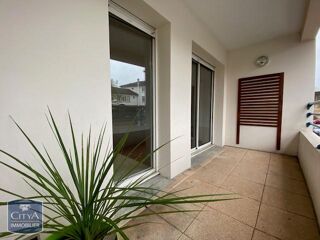  Appartement à louer 3 pièces 78 m²