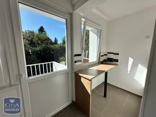  Appartement à louer 4 pièces 65 m²