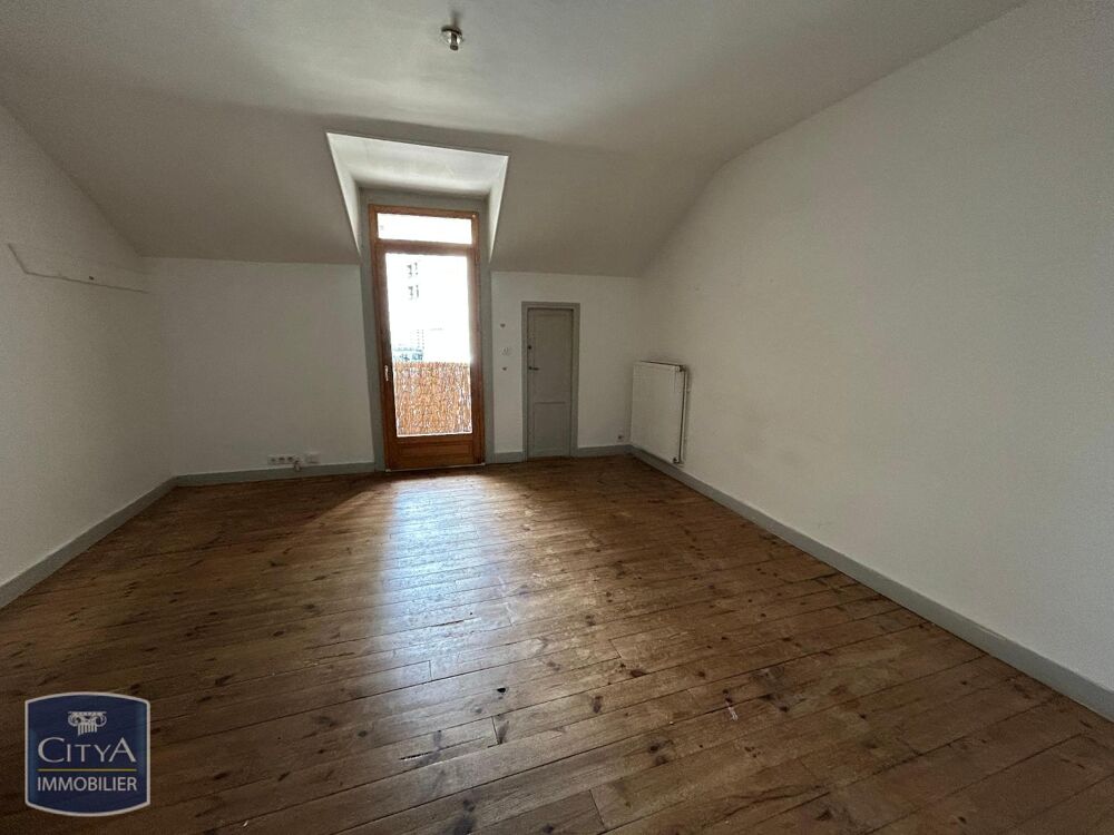 À LOUER : Appartement T2 situé à Tulle, dans le départem....