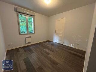  Appartement à louer 4 pièces 93 m²