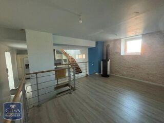  Appartement à louer 5 pièces 108 m²