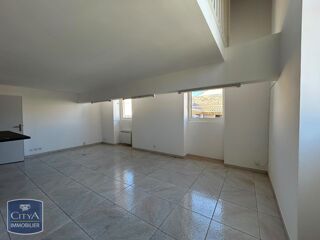  Appartement à louer 2 pièces 55 m²