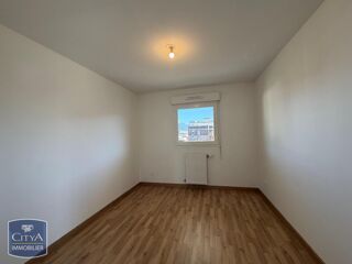  Appartement à louer 3 pièces 68 m²
