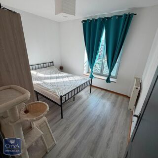  Appartement à louer 4 pièces 81 m²