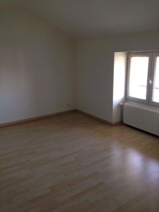  Appartement à louer 3 pièces 55 m²