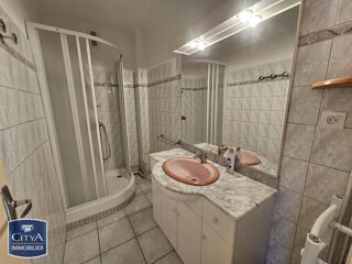  Appartement à louer 3 pièces 57 m²