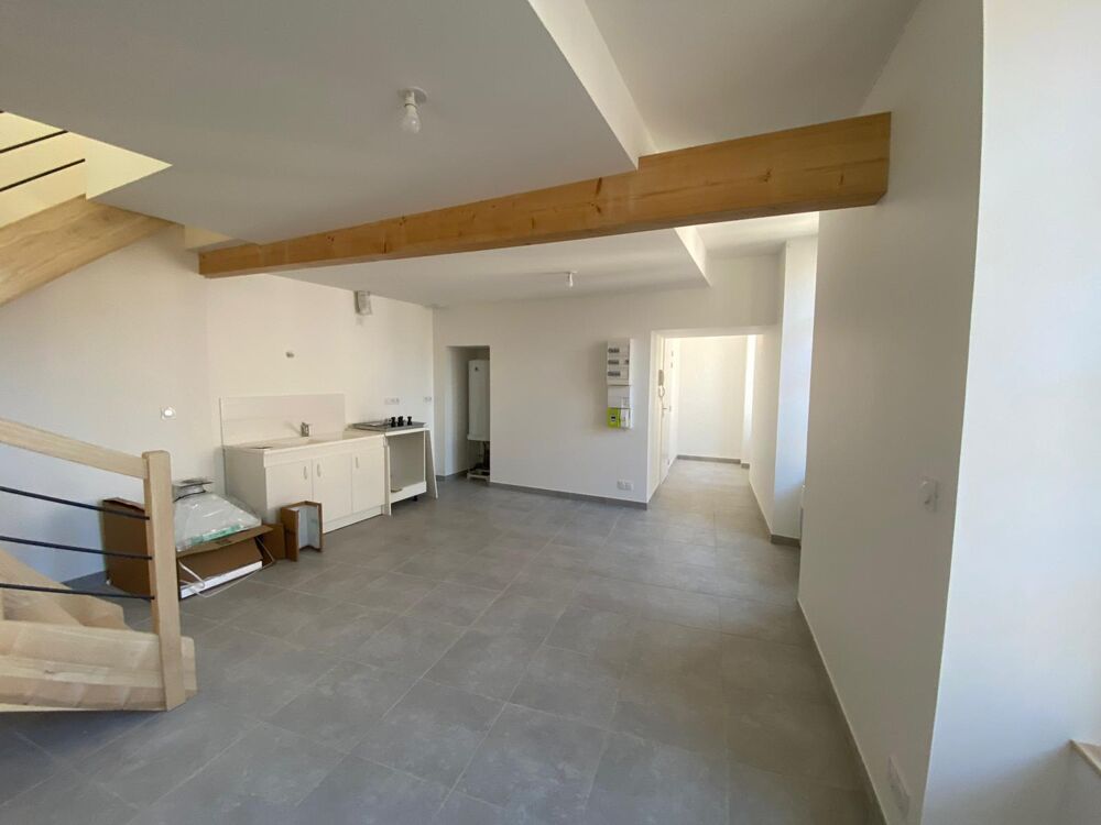 Côte Jacquemart, T3 duplex à louer au 2e étage sans asce....