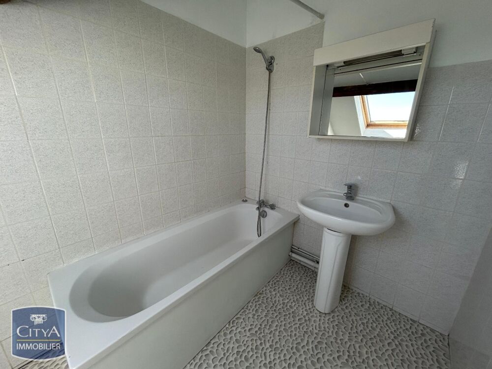 location Appartement - 2 pièce(s) - 43 m² Condren (02700)