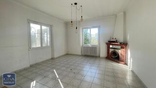  Maison à louer 6 pièces 201 m²