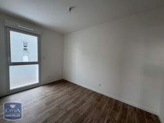  Appartement à louer 3 pièces 61 m²