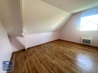  Villa à louer 6 pièces 123 m² Martinvast