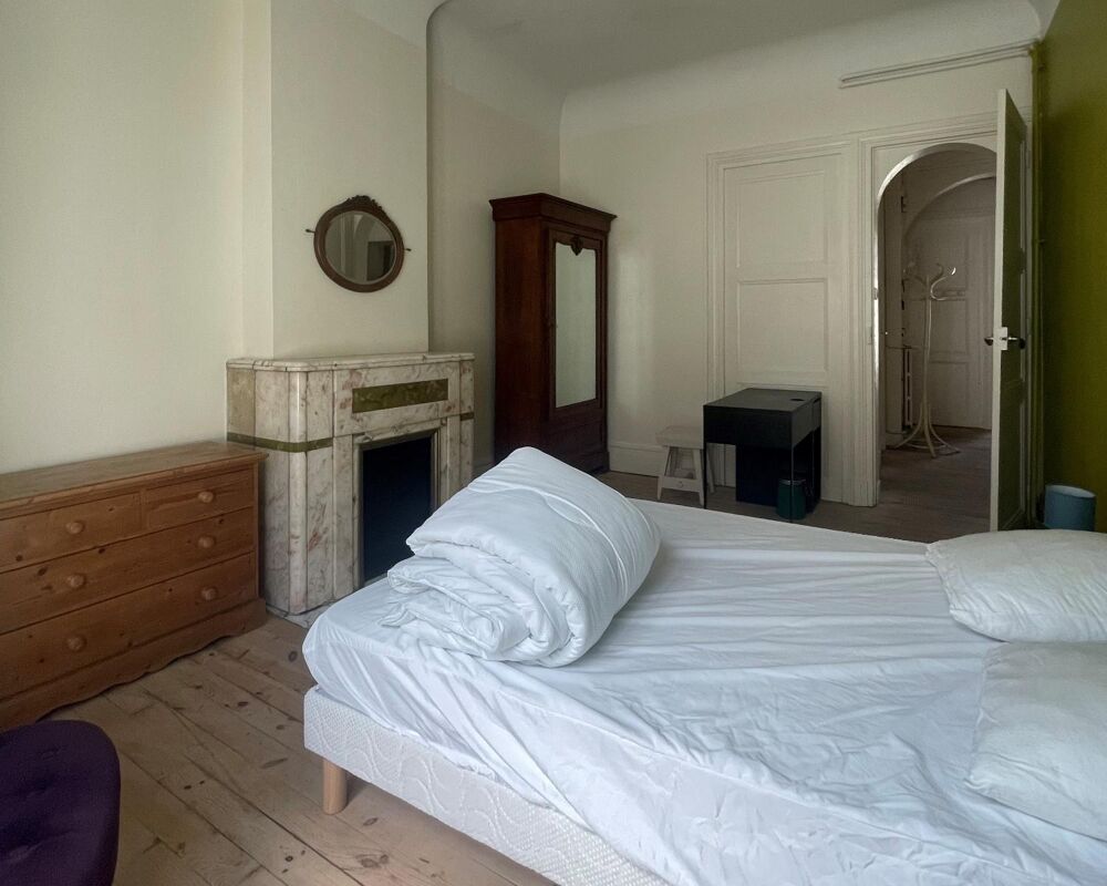 Agréable F3 rénové et meublé - Rue Notre Dame- hall d'en....