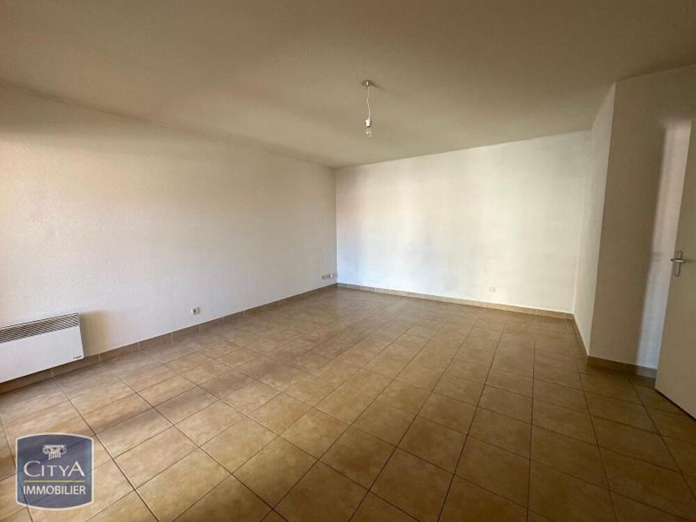 location Appartement - 2 pièce(s) - 52 m² Milhaud (30540)