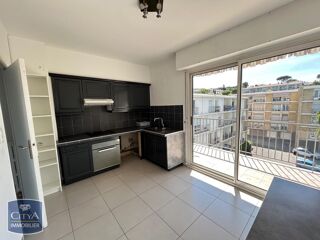  Appartement � louer 4 pi�ces 81 m�