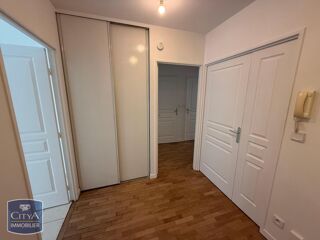  Appartement � louer 4 pi�ces 100 m�