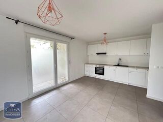  Appartement à louer 3 pièces 53 m²