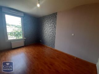  Appartement à louer 3 pièces 69 m²