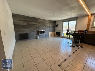  Appartement à louer 4 pièces 74 m²